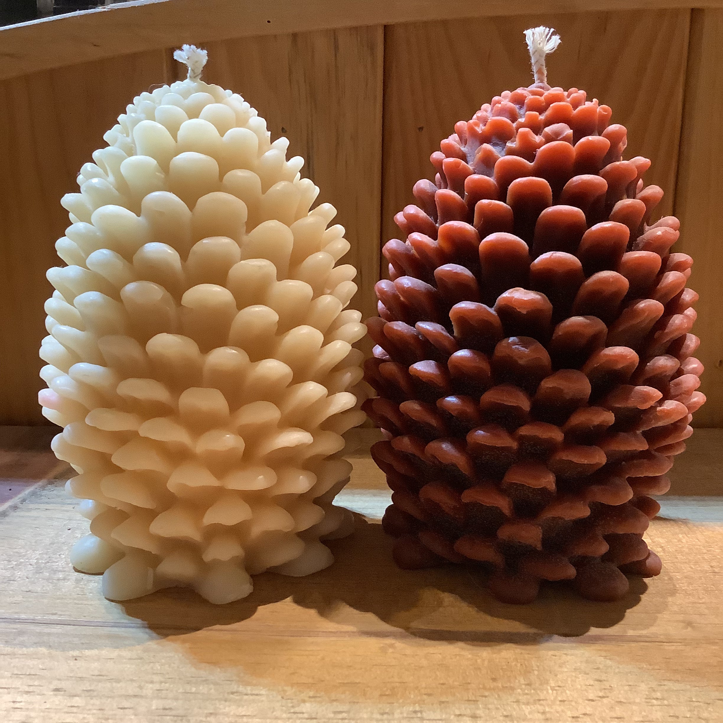 Heritage Candle Shop - Large Pinecone